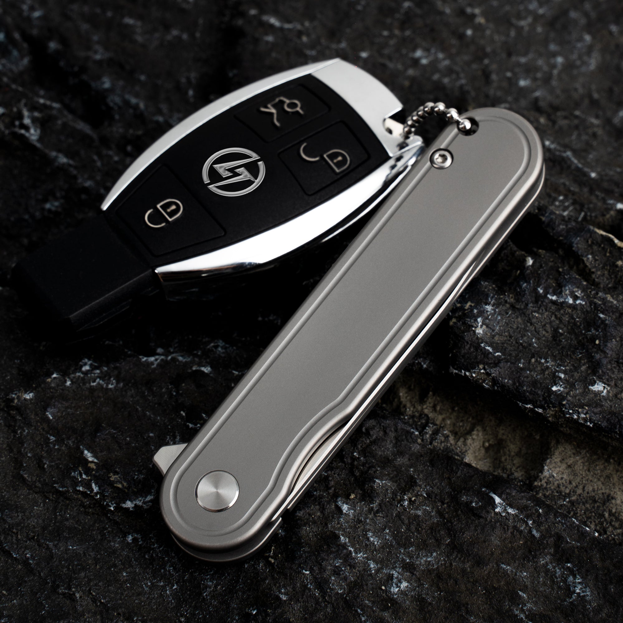 Rocket Pocket Knife（2.76'' D2 Blade+Titanium）Secure Frame Lock-Flipper-T025